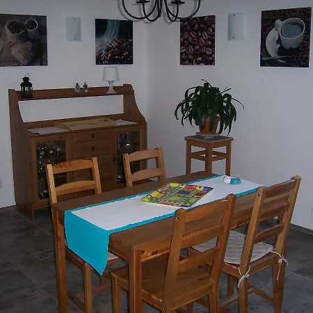 Schneider Gasthuis Hostivice