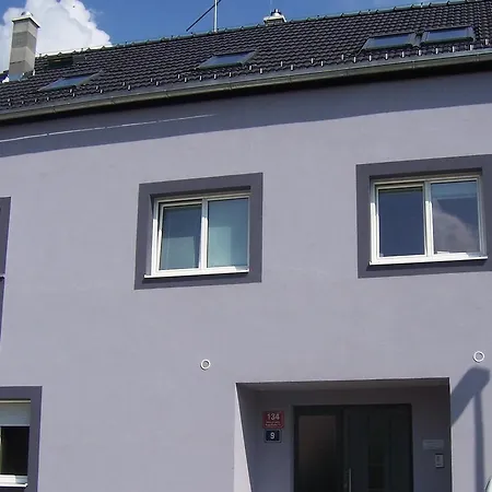 Gasthuis Schneider Hostivice
